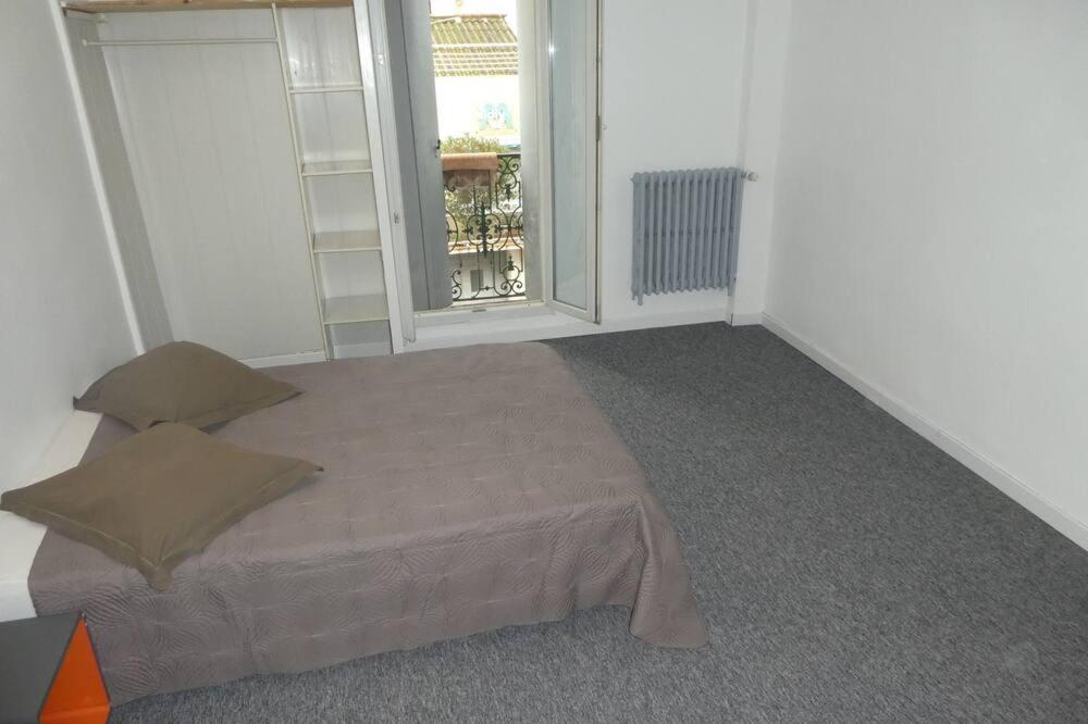 Etanit ! Etape Calme Et Parking Velo, Bicycle - Connection Tous A 1Mn Bus,Train Et Aeroport - Plein Centre De Beziers Pour Visiter,Manger - Chambres Climatisees, Spacieuses Amenagees Pour Singles, Couple, Et Ou Familles - Consigne Et Petit Dej En Plu בזייה מראה חיצוני תמונה