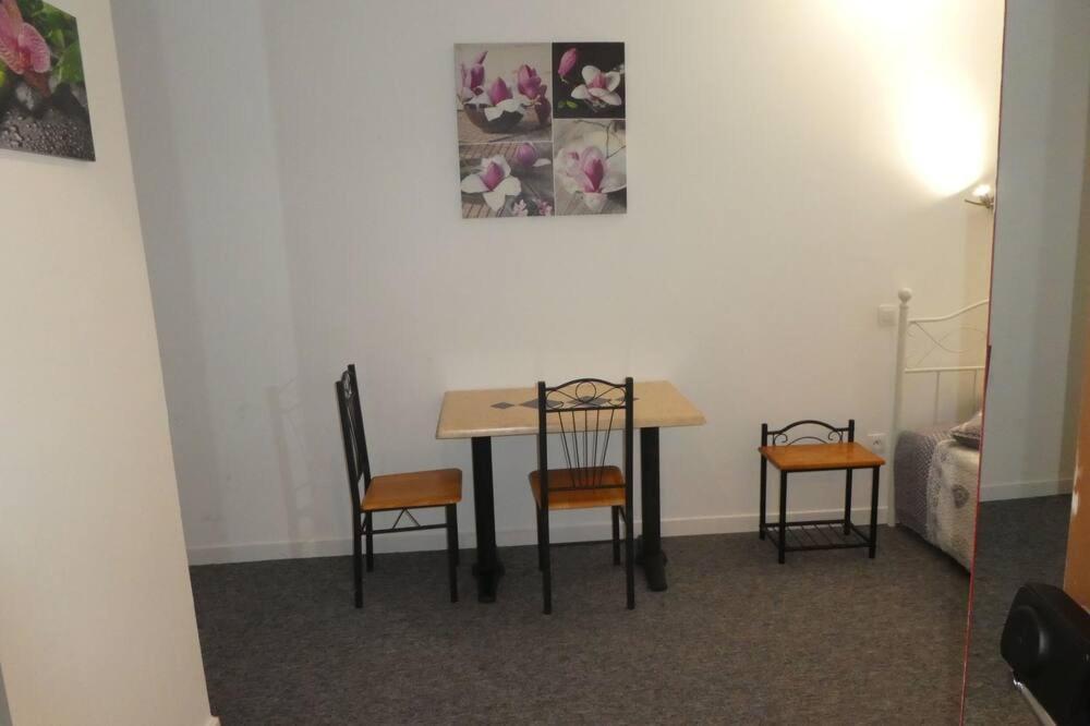 Etanit ! Etape Calme Et Parking Velo, Bicycle - Connection Tous A 1Mn Bus,Train Et Aeroport - Plein Centre De Beziers Pour Visiter,Manger - Chambres Climatisees, Spacieuses Amenagees Pour Singles, Couple, Et Ou Familles - Consigne Et Petit Dej En Plu בזייה מראה חיצוני תמונה